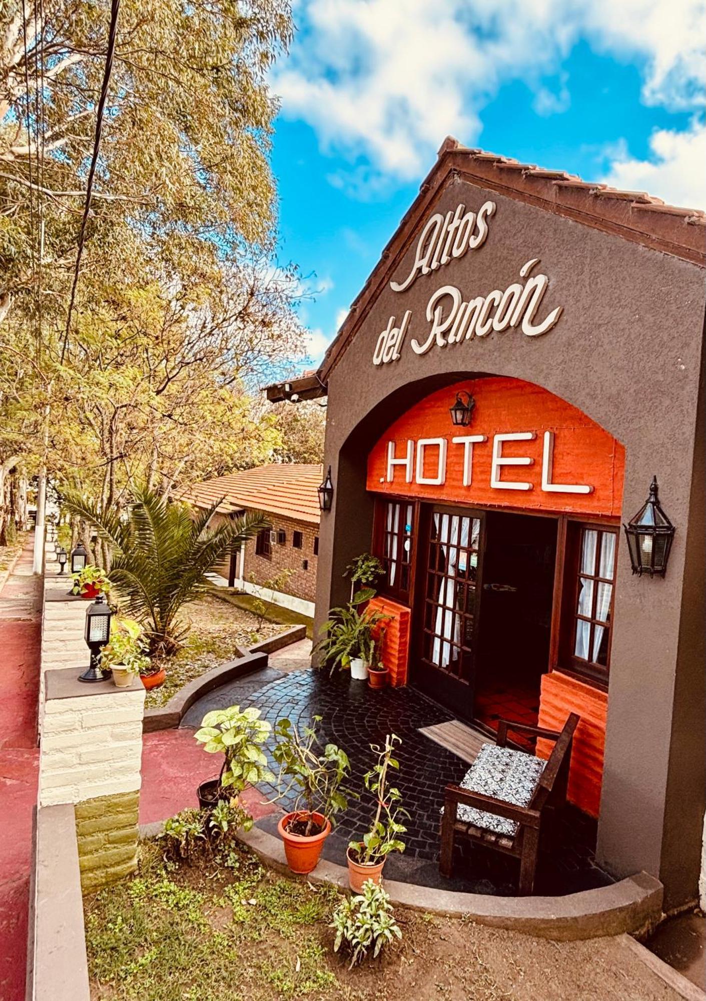 Hotel Altos Del Rincon Мерло Экстерьер фото